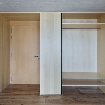62-armoire